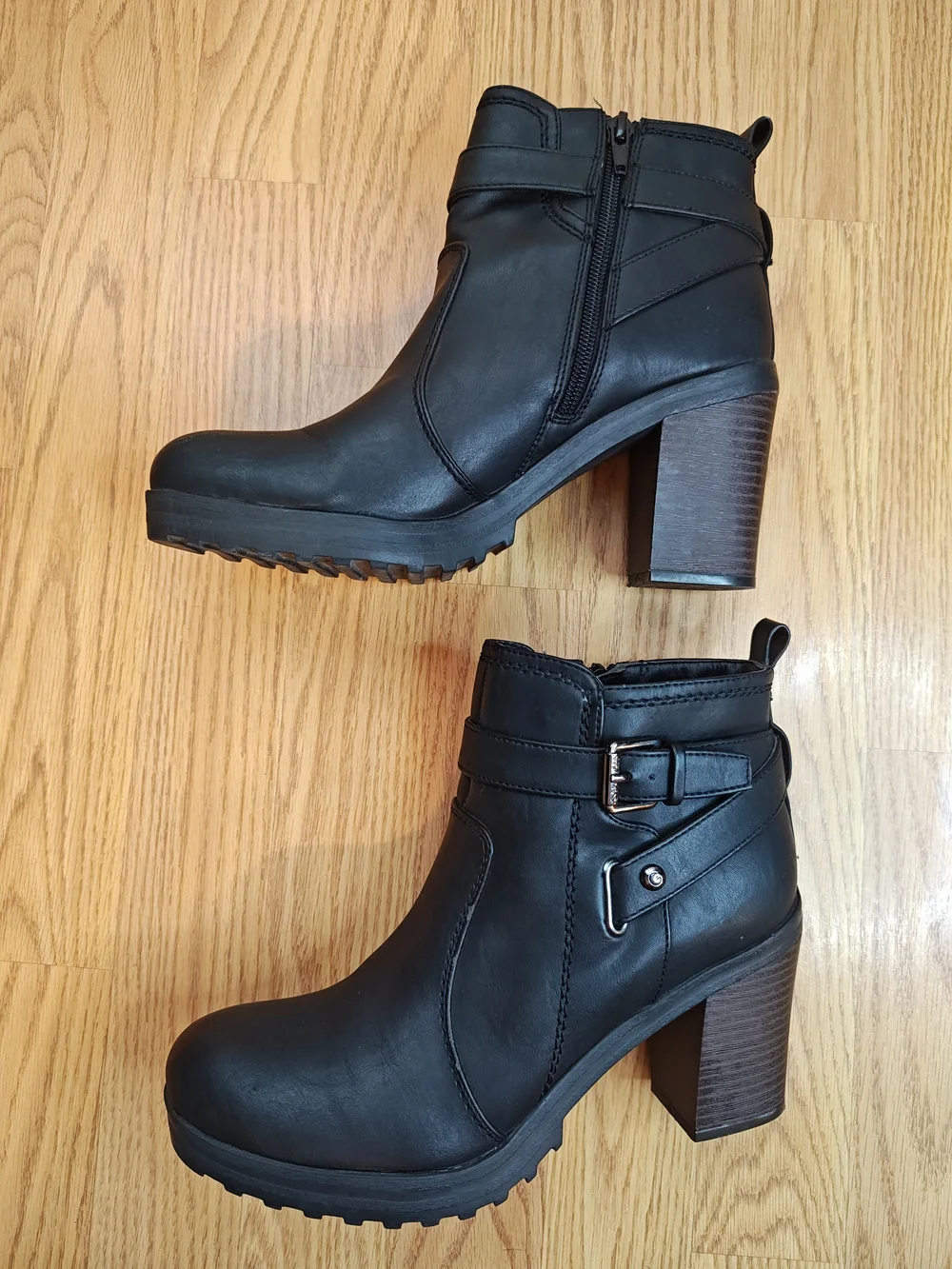 G by GUESS Francy Black Moto Ankle Boots Block Heel Lug Sole Size 8